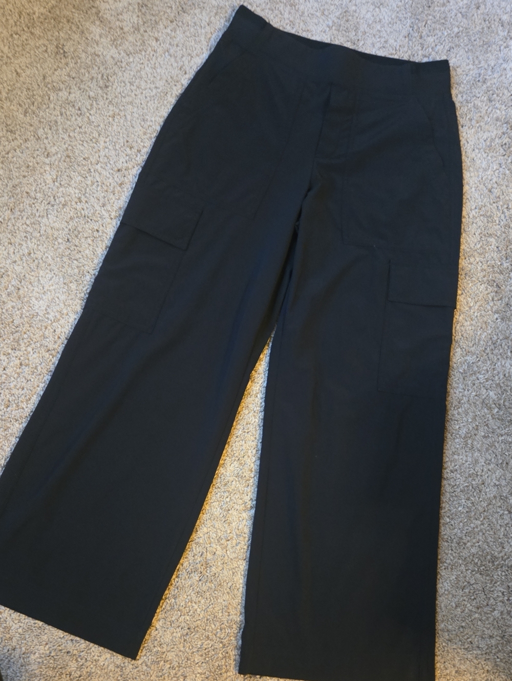 Athleta Wide Leg Cargo Athletic Pants